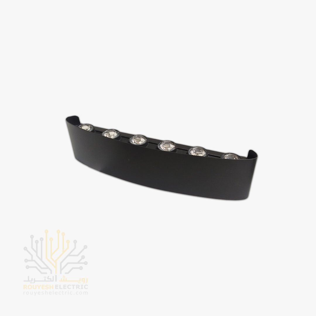 چراغ دیواری دکوراتیو برند پهنانور مدل قطاری 12 وات بدنه آلومینیوم مشکی نور آفتابی