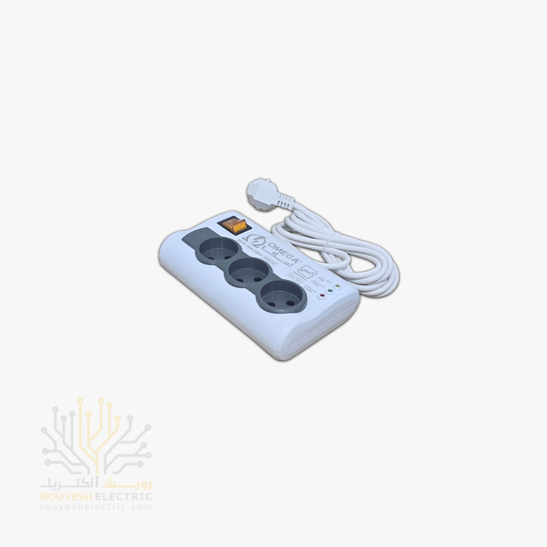 محافظ برق یخچال سیار سه خانه برند امگا مدل p3100 استاندارد بدون ارت کلید دار 3 متری